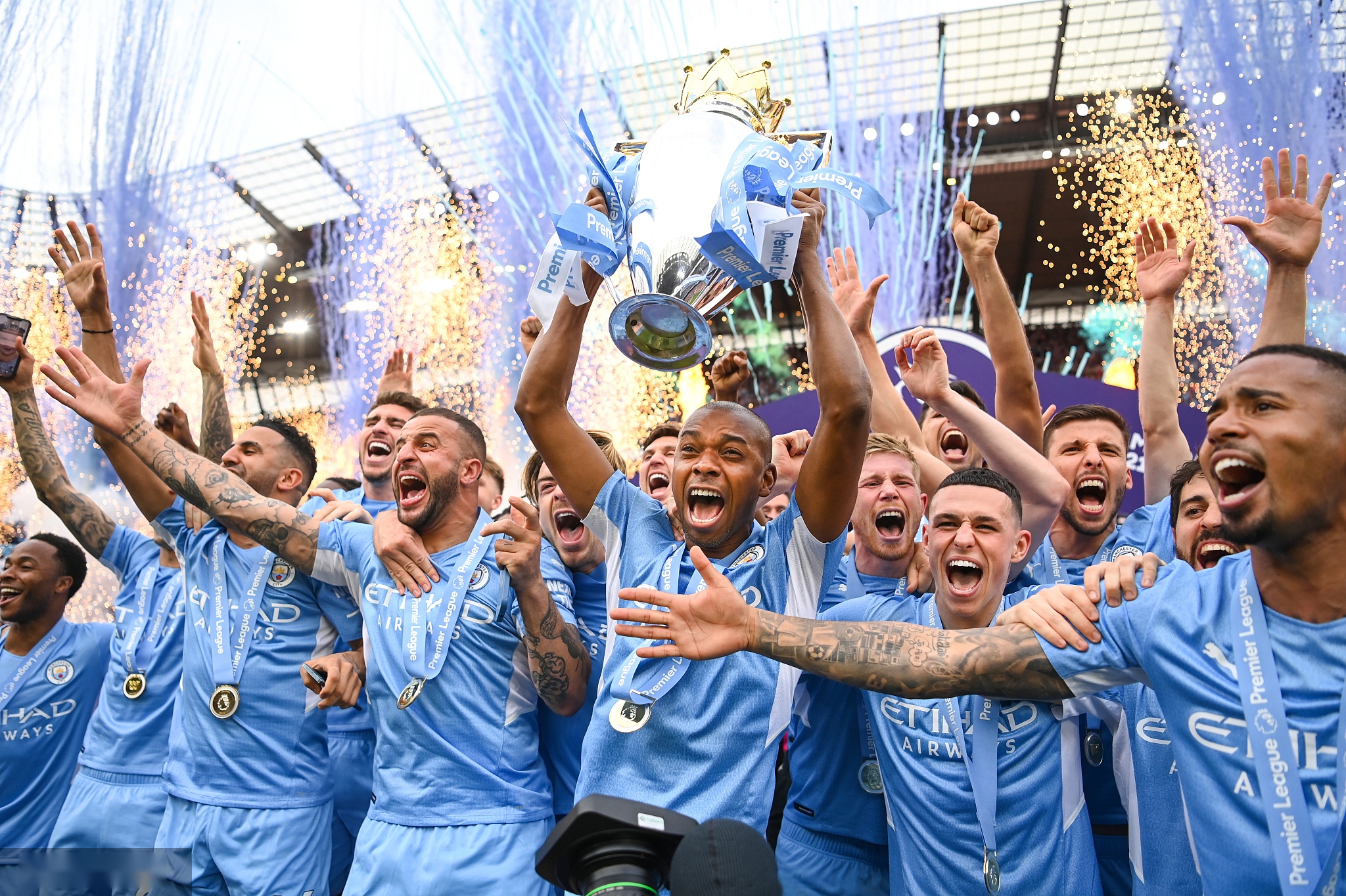 为那个引领 为那个引领